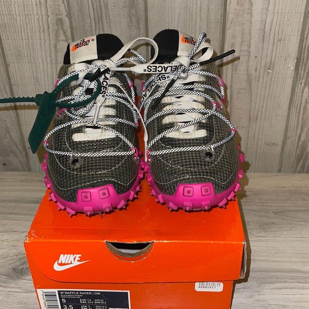 Off-White x Nike Waffle Racer